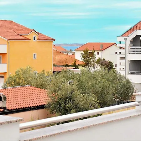 Apartment Amazing In With Wifi Vrsi